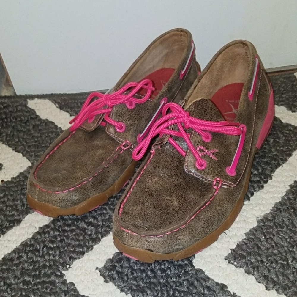 SOLD LOCALLY Twisted X shoes